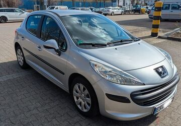 Peugeot 207 110.000 km 3.000 &euro; Kirchheim 73230