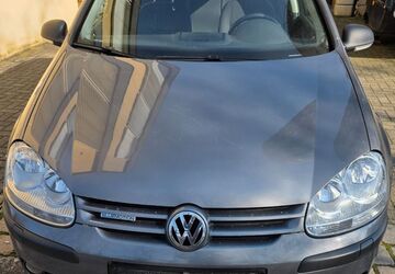 VW Golf 222.702 km 5.299 &euro; Stuttgart 70190