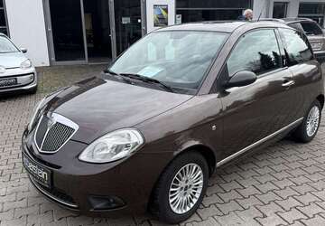 Lancia Ypsilon 97.000 km 2.850 &euro; Schorndorf 73614