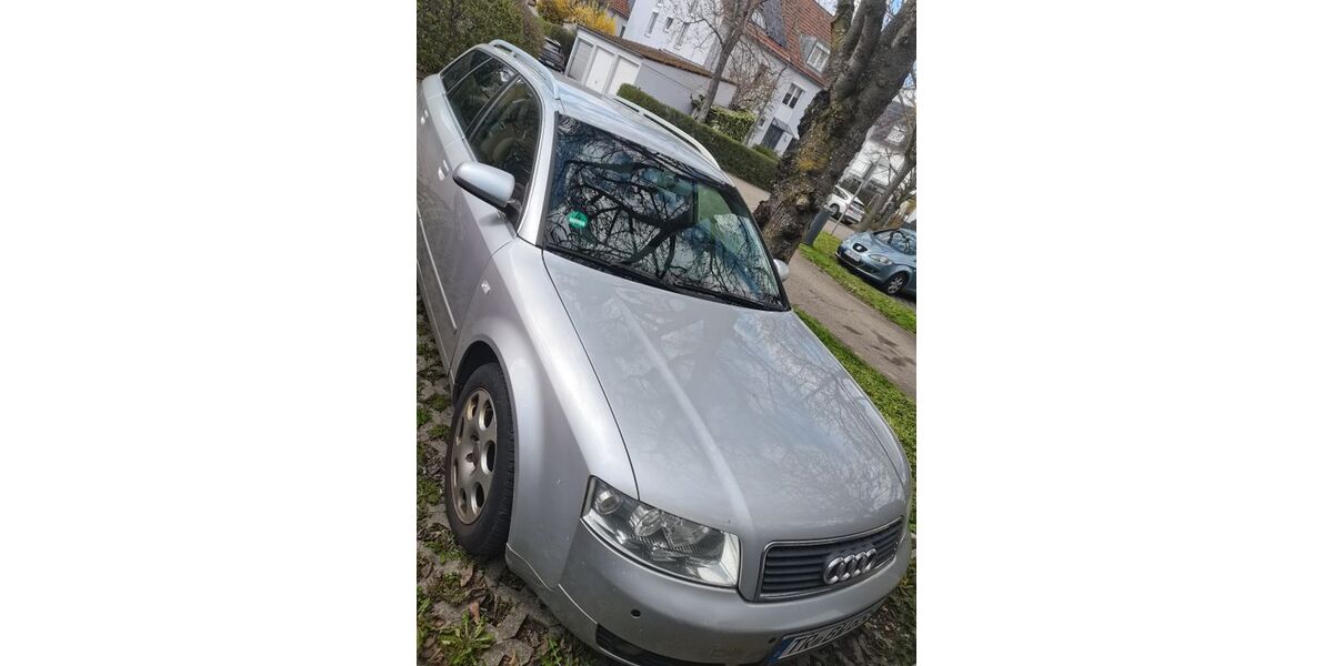 Audi A4 244.200 km 1.111 &euro; stuttgart 70378