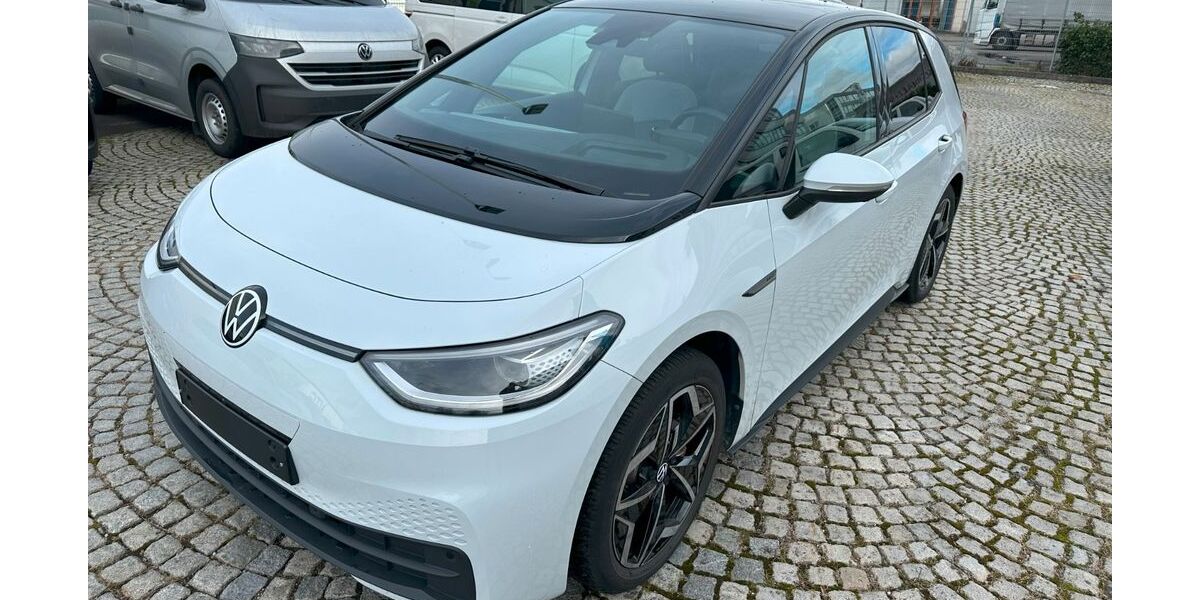 VW ID.3 29.880 km 21.400 &euro; Stuttgart 70378