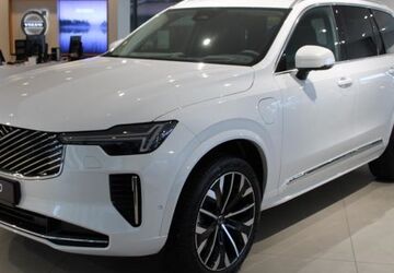 Volvo XC90 2.500 km 89.980 &euro; Bietigheim-Bissingen 74321