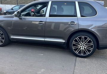 Porsche Cayenne 215.600 km 11.890 &euro; Leonberg 71229