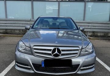 Mercedes-Benz C 250 124.976 km 15.800 &euro; Stuttgart 70565