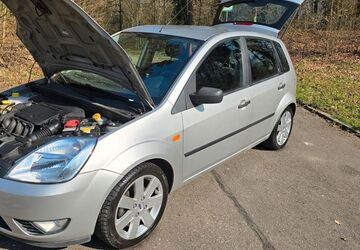 Ford Fiesta 82.640 km 5.480 &euro; Sindelfingen 71067