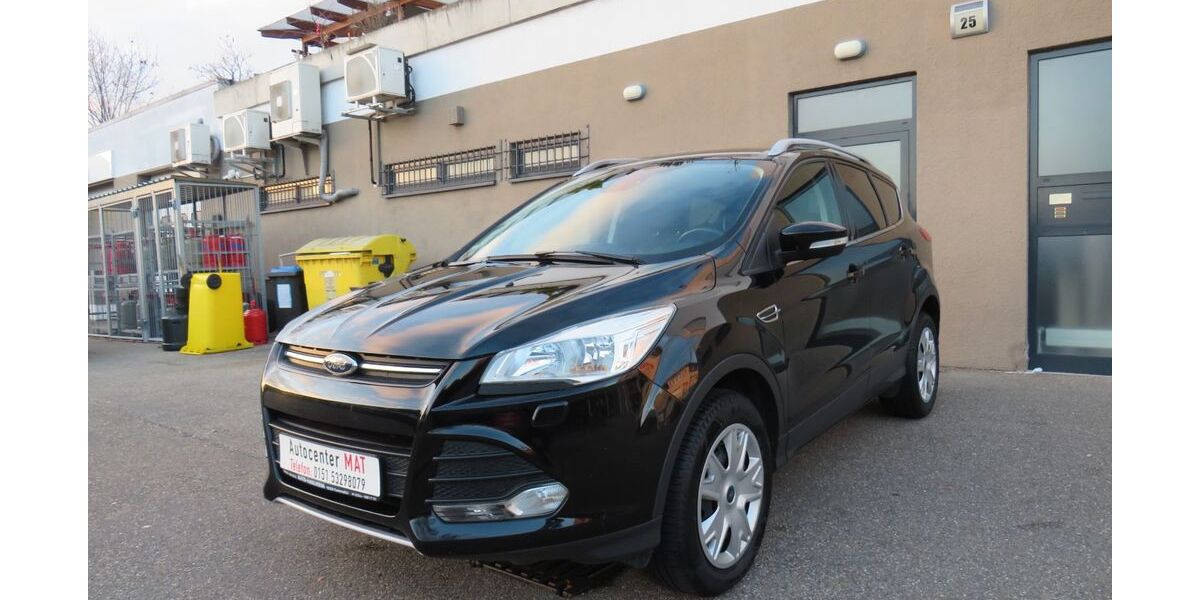 Ford Kuga 122.000 km 8.950 &euro; Fellbach 70736