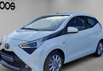 Toyota Aygo (X) 43.662 km 11.990 &euro; Nürtingen 72622