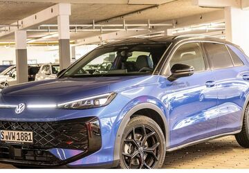 VW T-Roc 6.404 km 42.430 &euro; Stuttgart 70563