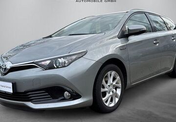 Toyota Auris Touring Sports 96.000 km 17.990 &euro; Weinstadt 71384