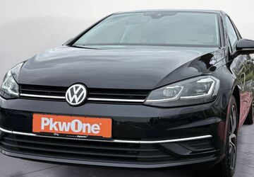 VW Golf 82.377 km 13.930 &euro; Göppingen 73037