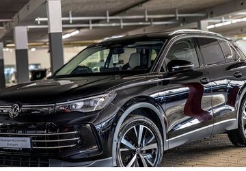 VW Tiguan 8.270 km 41.930 &euro; Stuttgart 70563