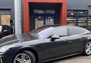 Porsche Panamera 2.900 km 106.600 &euro; Sindelfingen 71065