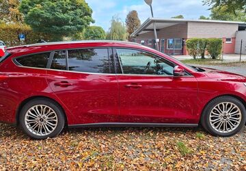 Ford Focus 118.500 km 11.499 &euro; Ilsfeld 74360