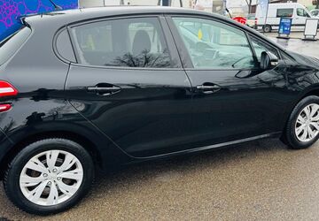 Peugeot 208 60.000 km 5.499 &euro; Filderstadt 70794