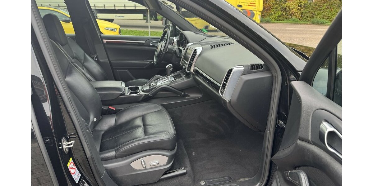 Porsche Cayenne *21´´Alu,SSD,AHK,PCM,Bi-Xenon,Leder,Luft 315.000 km 16.888 &euro; Schorndorf 73614