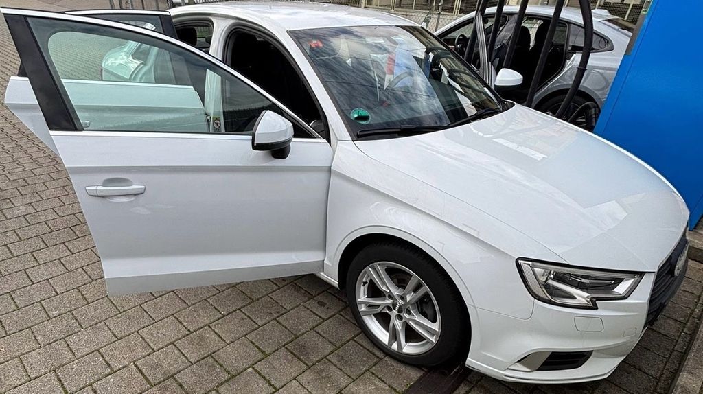 Audi A3 149.000 km 15.250 &euro; Remseck am Neckar 71686
