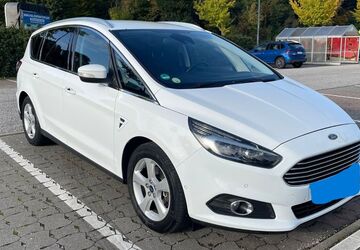 Ford S-Max 113.491 km 14.950 &euro; Münchingen 70825