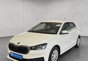 Skoda Fabia 72.939 km 12.490 &euro; Stuttgart 70190