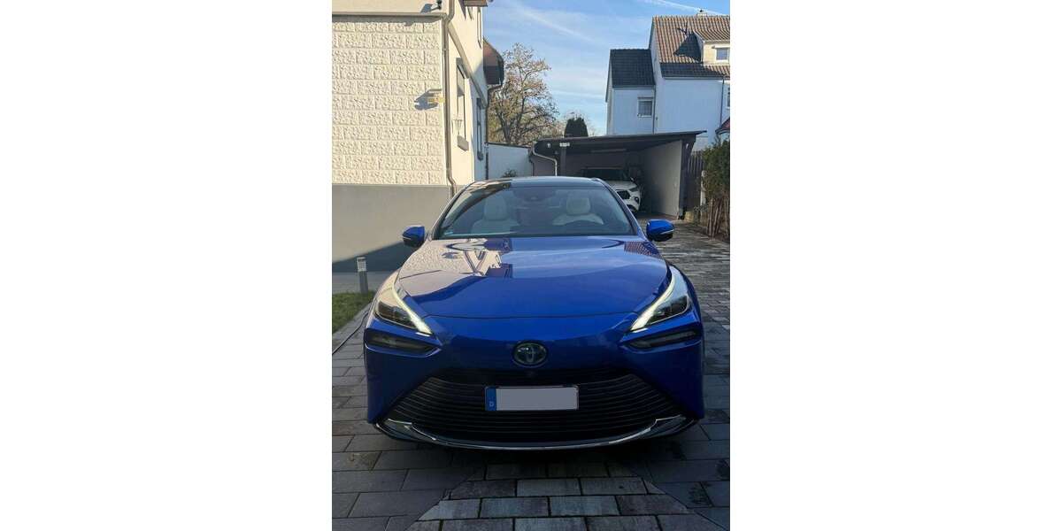 Toyota Mirai 7.500 km 26.900 &euro; Göppingen 73033