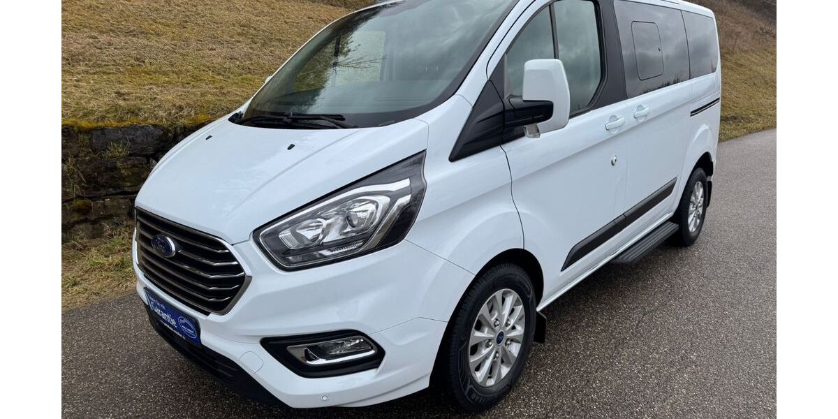 Ford Tourneo Custom 83.000 km 28.999 &euro; Leonberg 71229