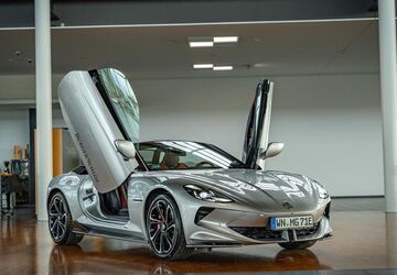 MG Cyberster 3.000 km 61.590 &euro; Waiblingen 71332