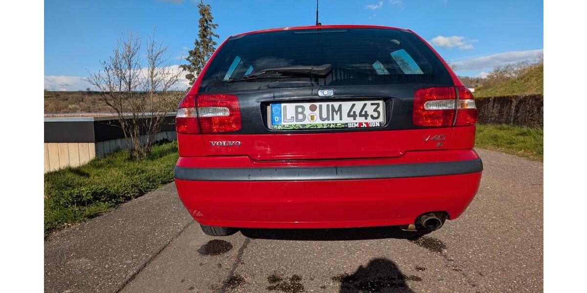 Volvo V40 131.000 km 2.493 &euro; Eberding 71735