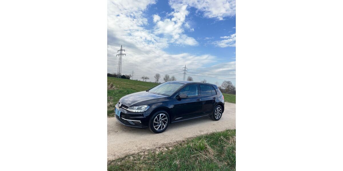 VW Golf 172.000 km 9.950 &euro; Mühlhausen 70378