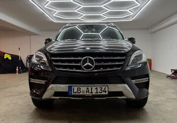Mercedes-Benz ML 350 207.000 km 16.500 &euro; Marbach Am neckar 71672