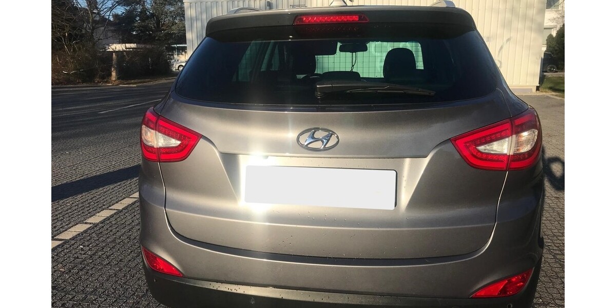 Hyundai IX35 128.000 km 11.900 &euro; Stuttgart 70173