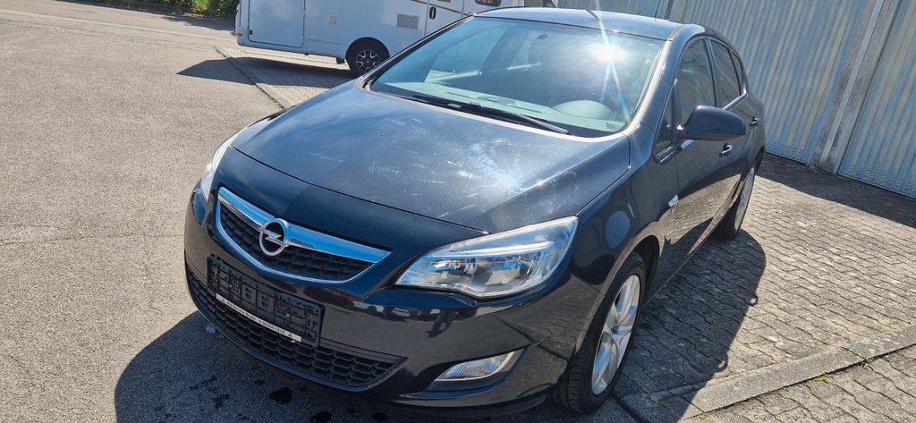 Opel Astra 159.000 km 3.800 &euro; Waiblingen OT Hegnach 71334