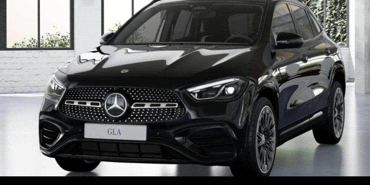 Mercedes-Benz GLA 200 14.000 km 43.980 &euro; Stuttgart 70372