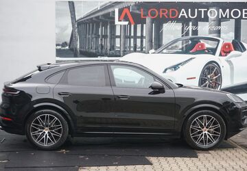 Porsche Cayenne 9.900 km 113.888 &euro; Stuttgart 70499