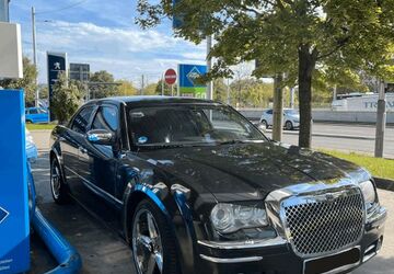 Chrysler 300C 143.000 km 9.000 &euro; Stuttgart 70191
