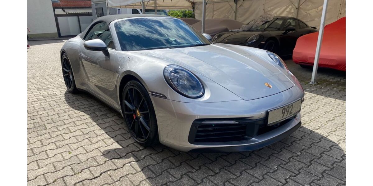 Porsche 992 33.000 km 118.992 &euro; Leinfelden-Echterdingen 70771