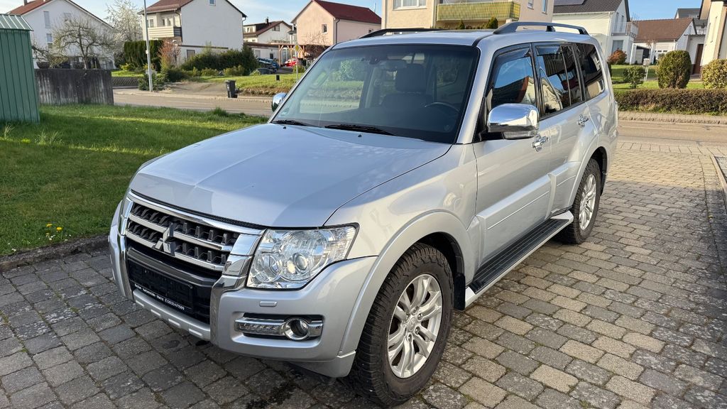 Mitsubishi Pajero 151.157 km 27.900 &euro; Schlierbach 73278