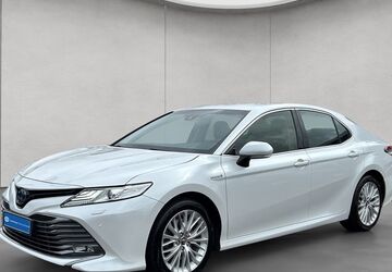 Toyota Camry 86.980 km 26.450 &euro; Esslingen 73730