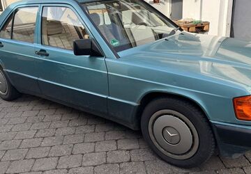 Mercedes-Benz 190 210.000 km 3.900 &euro; Böblingen 71032