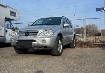 Mercedes-Benz ML 55 AMG 142.000 km 15.500 &euro; Weinstadt 71384