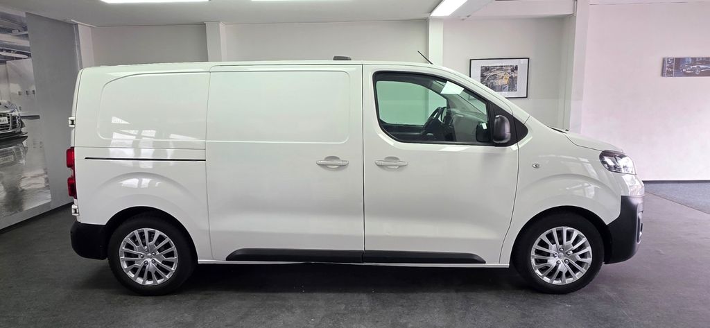 Opel Vivaro 150.000 km 11.400 &euro; Asperg/Ludwigsburg bei Stuttgart 71679