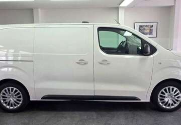 Opel Vivaro 150.000 km 11.900 &euro; Asperg 71679