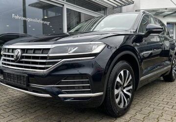 VW Touareg 124.578 km 38.980 &euro; Wendlingen am Neckar 73240