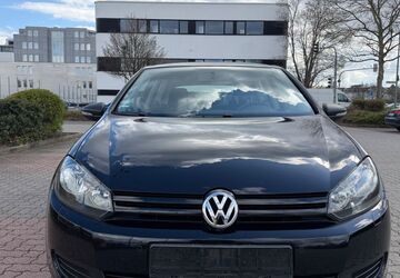 VW Golf 73.089 km 5.700 &euro; Stuttgart 70197