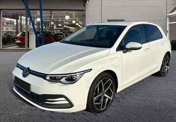 VW Golf 74.319 km 14.900 &euro; Stuttgart 70193