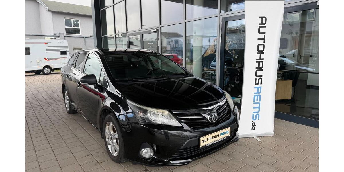 Toyota Avensis 245.000 km 4.500 &euro; Winterbach 73650