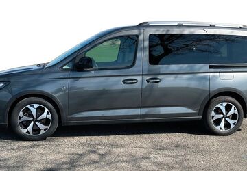 Ford Grand Tourneo 35.640 km 44.450 &euro; Leinfelden-Echterdingen 70771