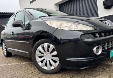 Peugeot 207 180.000 km 2.999 &euro; Stuttgart 70563