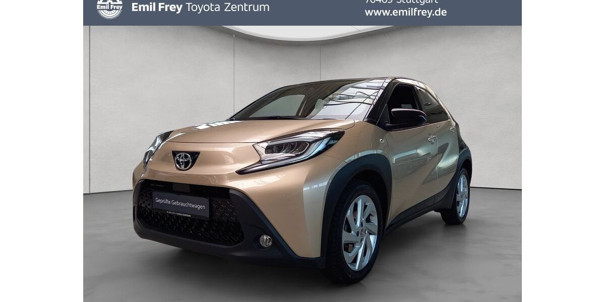 Toyota Aygo (X) 10.900 km 15.850 &euro; Stuttgart 70469