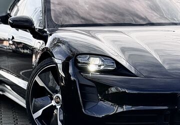 Porsche Taycan 9.300 km 102.900 &euro; Ebersbach an der Fils 73061