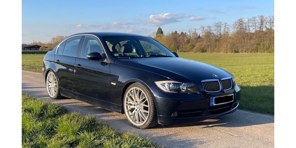 BMW 325 130.000 km 12.995 &euro; Korb 71404