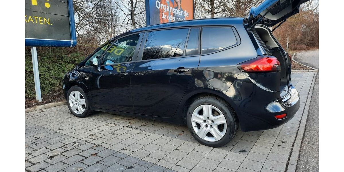 Opel Zafira Tourer 237.500 km 6.200 &euro; Marbach am neckar 71672
